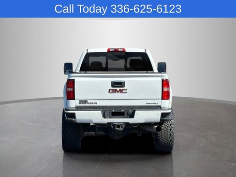 Used 2017 GMC Sierra 2500 Denali w/ Duramax Plus Package AWD/4WD image 4