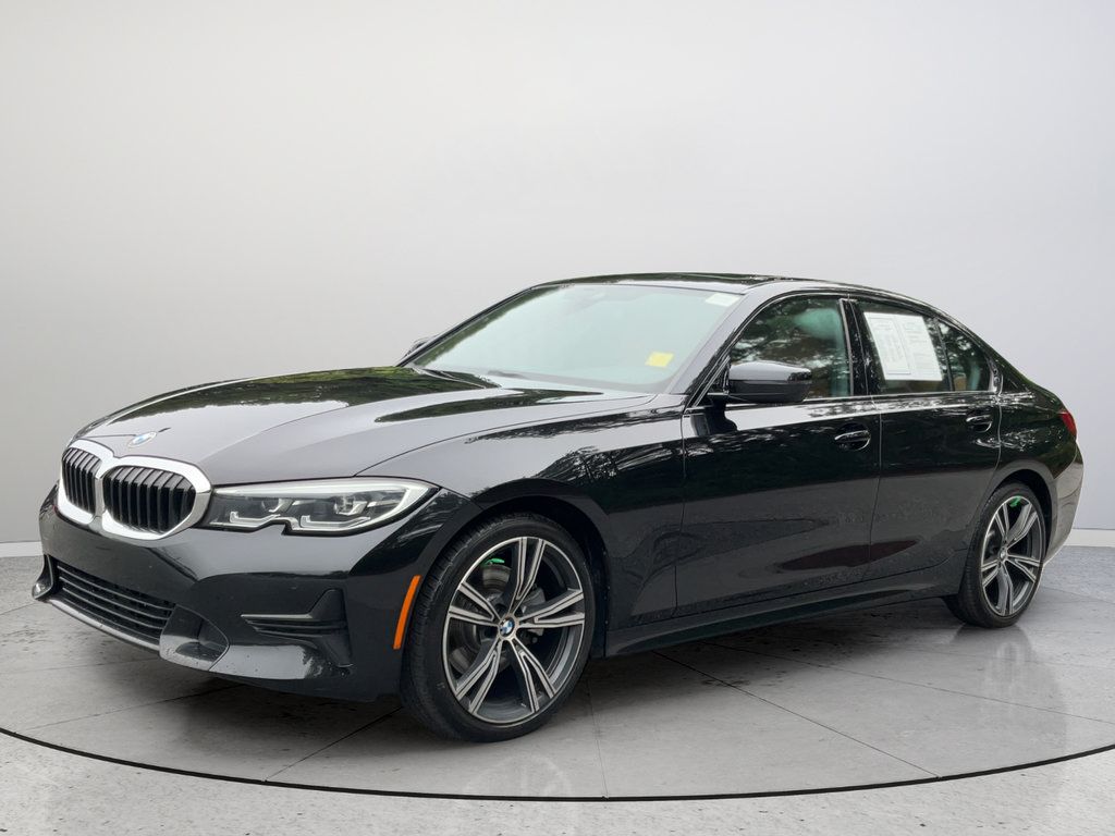 Used 2022 BMW 330i Sedan w/ Driving Assistance Package RWD image 4