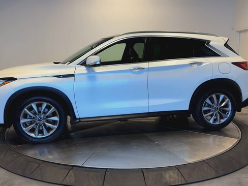 Certified 2022 INFINITI QX50 Essential image 5