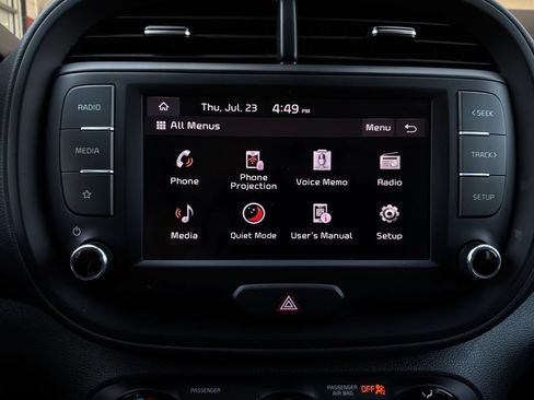 Used 2025 Kia Soul LX w/ LX Technology Package FWD image 27