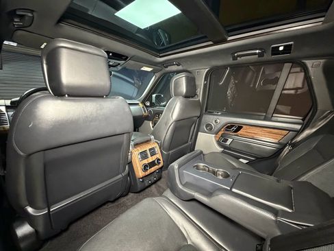 Used 2018 Land Rover Range Rover HSE AWD/4WD image 26