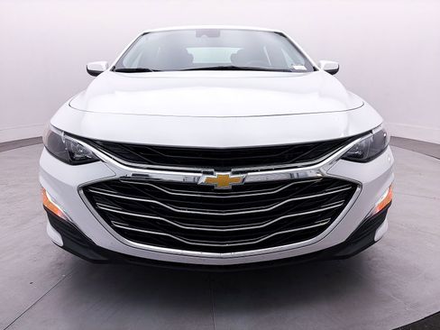 Used 2025 Chevrolet Malibu LS FWD image 9