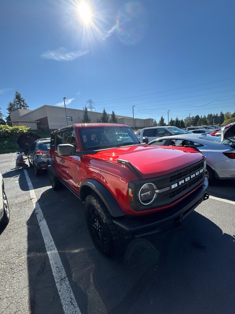 Used 2022 Ford Bronco Black Diamond AWD/4WD image 3