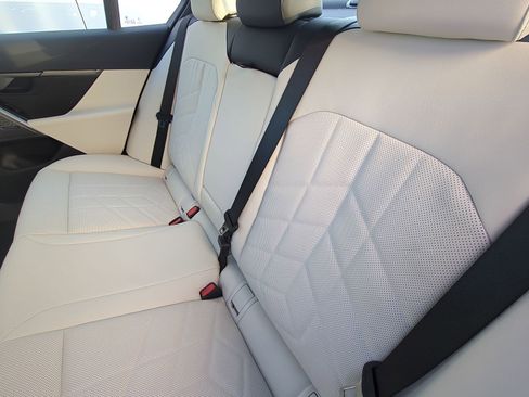 Used 2026 BMW 530i w/ M Sport Package RWD image 31