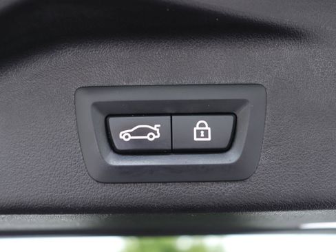 Used 2021 BMW X5 sDrive40i w/ Premium Package 2 RWD image 18