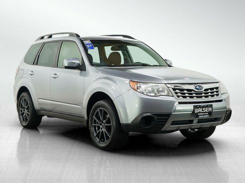 Used 2013 Subaru Forester 2.5X Premium AWD/4WD image 7