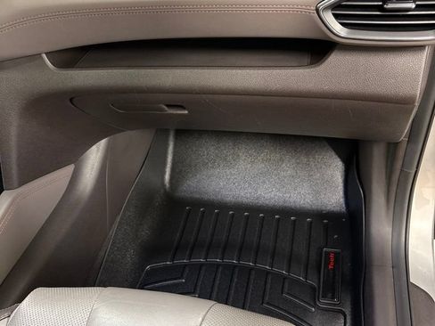 Used 2020 Hyundai Santa Fe SEL AWD/4WD image 25