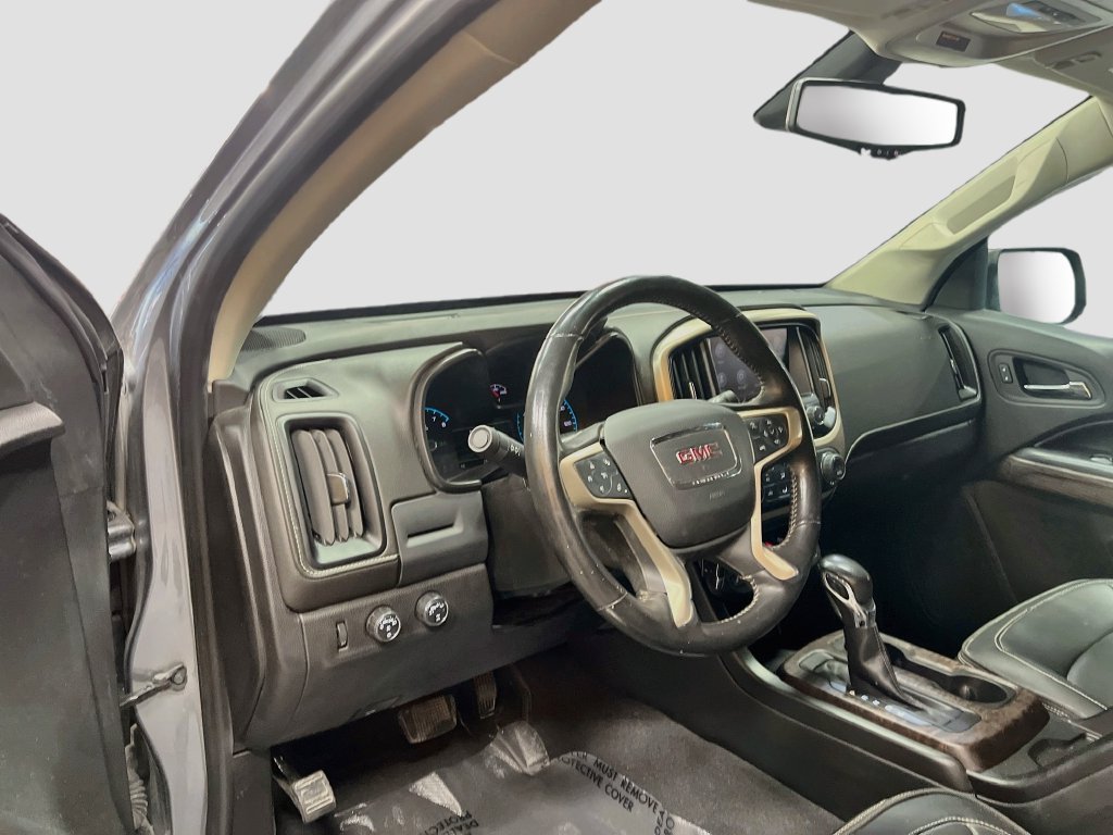 Used 2022 GMC Canyon Denali AWD/4WD image 9