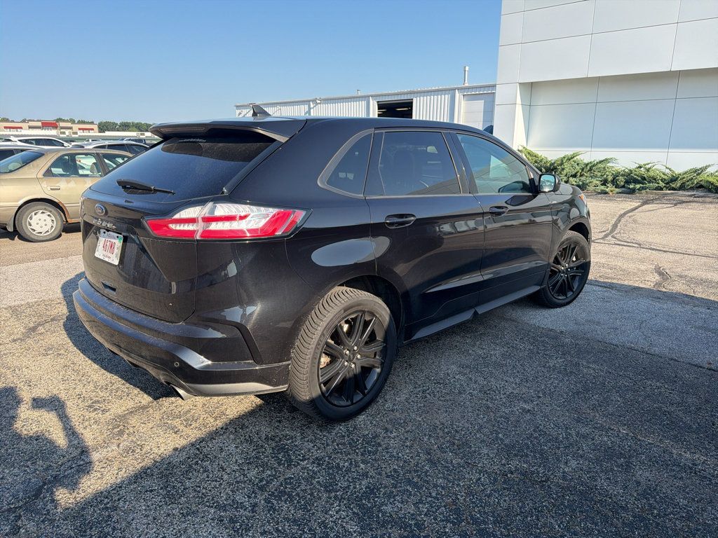 Used 2021 Ford Edge ST-Line AWD/4WD image 5