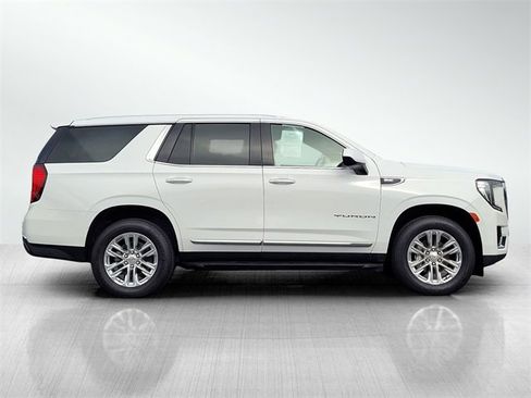 Used 2023 GMC Yukon SLT image 4