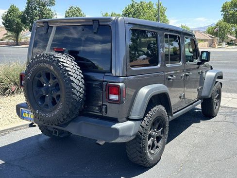 Used 2021 Jeep Wrangler Unlimited Sport AWD/4WD image 3