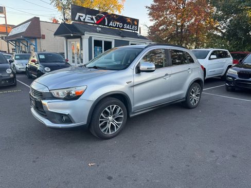 Used 2017 Mitsubishi Outlander Sport SEL image 1