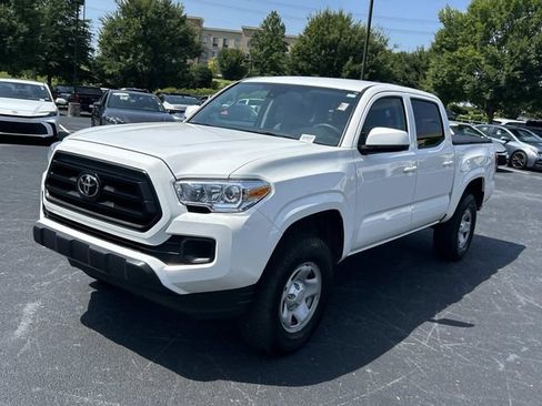 Used 2020 Toyota Tacoma SR AWD/4WD image 8