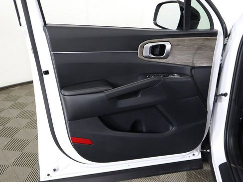 Used 2023 Kia Sorento EX w/ Panoramic Sunroof Package FWD image 26