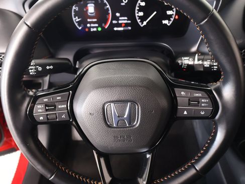 Used 2025 Honda HR-V Sport image 3