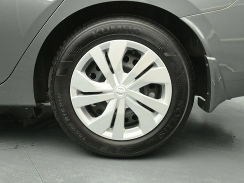 Used 2024 Nissan Versa S w/ Trunk Package FWD image 14