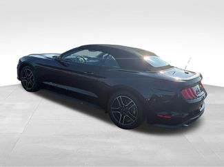 Used 2020 Ford Mustang Premium RWD video 3