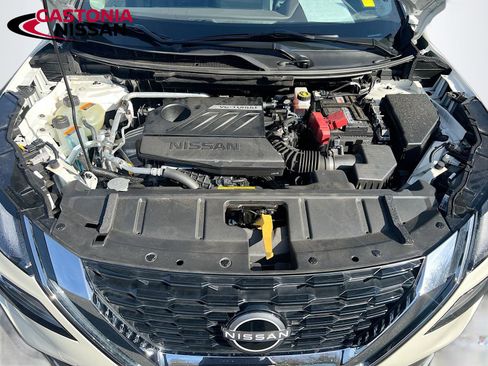 Used 2023 Nissan Rogue SL w/ SL Premium Package image 40