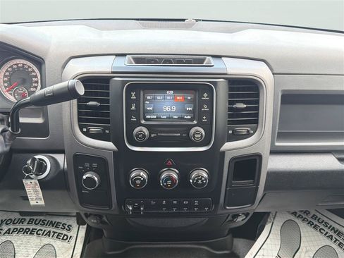 Used 2016 RAM 2500 Tradesman w/ Chrome Appearance Group AWD/4WD image 17