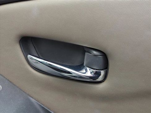 Used 2022 Nissan Frontier SV RWD image 24