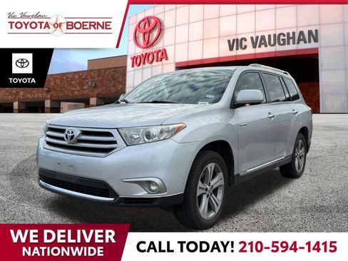 Used 2011 Toyota Highlander Limited w/ Tow Pkg image 1
