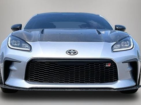 Used 2022 Toyota GR86 Premium w/ ALL Weather Mat Package (TMS) RWD image 3