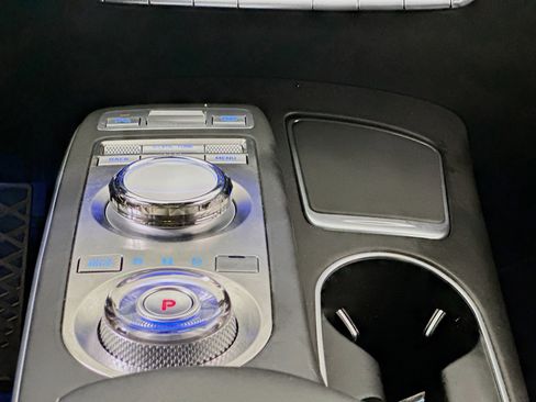 Used 2023 Genesis GV70 2.5T w/ Sport Prestige Package image 14