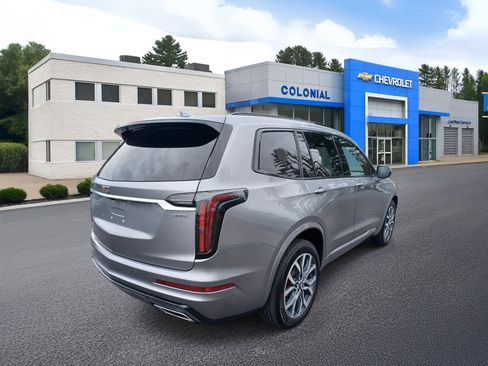 Used 2023 Cadillac XT6 Sport image 4