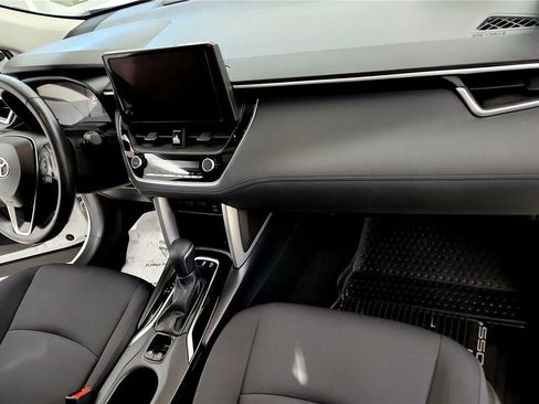 Certified 2023 Toyota Corolla Cross LE w/ Moonroof Package image 16