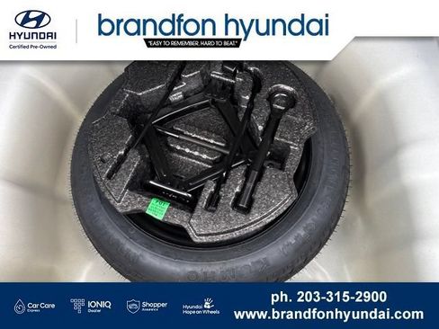 Certified 2024 Hyundai Elantra SEL FWD image 30