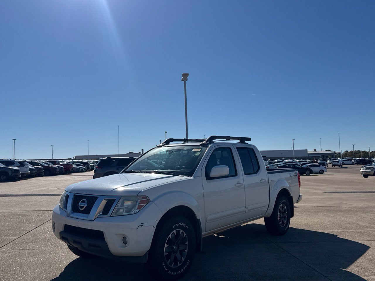Used 2015 Nissan Frontier PRO-4X w/ Pro-4x Luxury Package AWD/4WD image 10