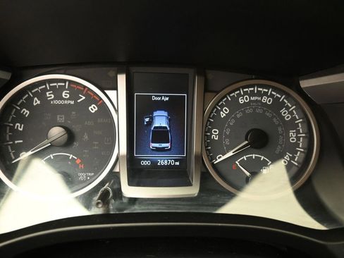 Used 2020 Toyota Tacoma 4x4 Double Cab image 14