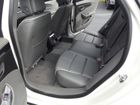 Used 2014 Chevrolet Impala LTZ image 16