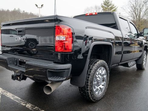 Used 2018 GMC Sierra 2500 Denali w/ Duramax Plus Package image 8