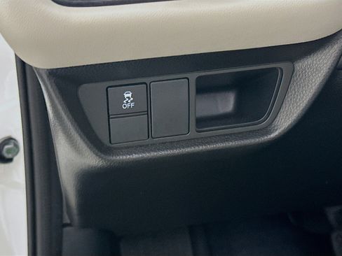 Used 2025 Honda HR-V EX-L image 17