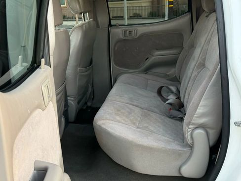 Used 2003 Toyota Tacoma PreRunner image 15