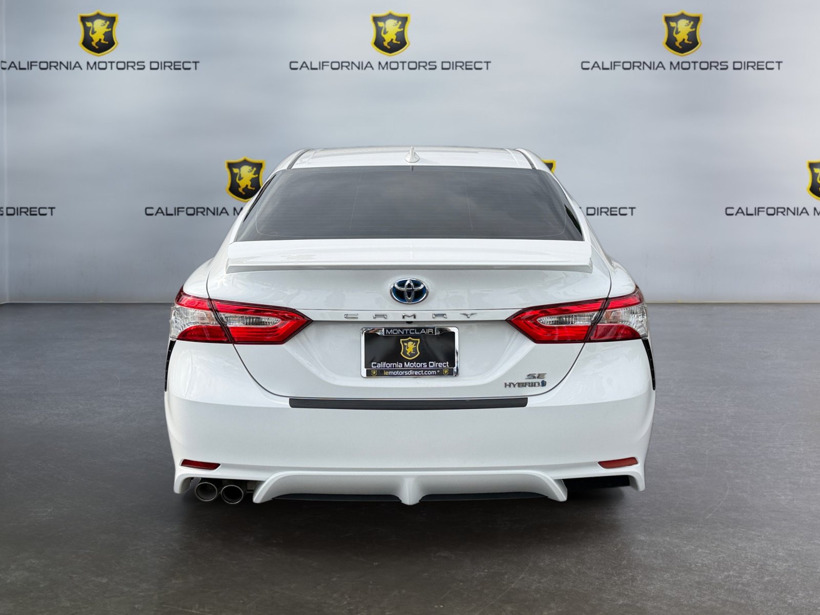 Used 2020 Toyota Camry SE w/ Carpet Mat Package FWD image 4