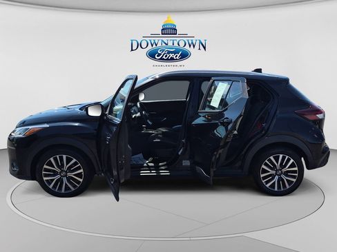 Used 2021 Nissan Kicks SV FWD image 27