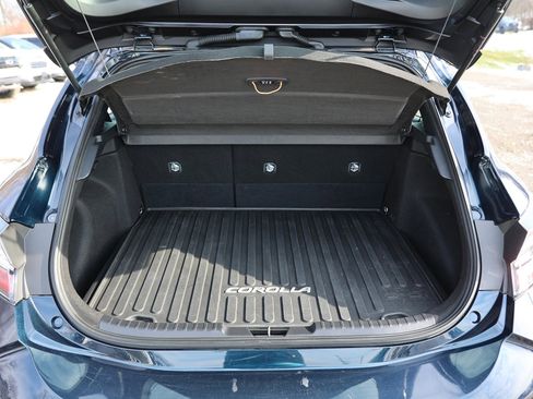 Used 2020 Toyota Corolla Hatchback image 13