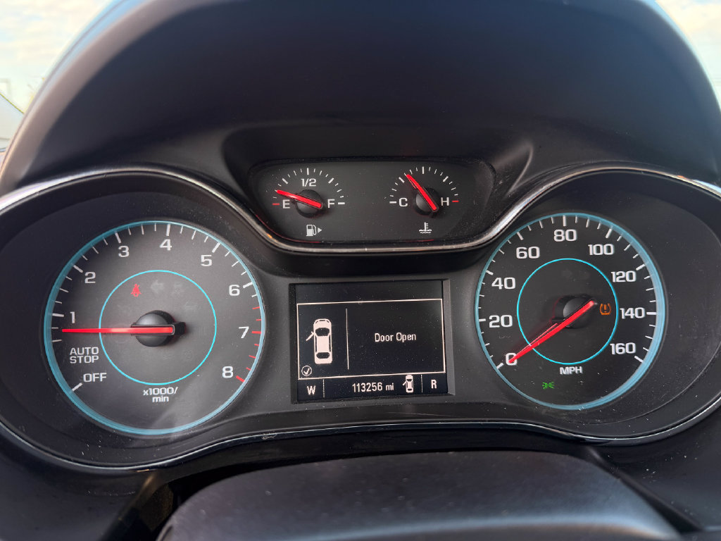 Used 2017 Chevrolet Cruze Premier FWD image 23