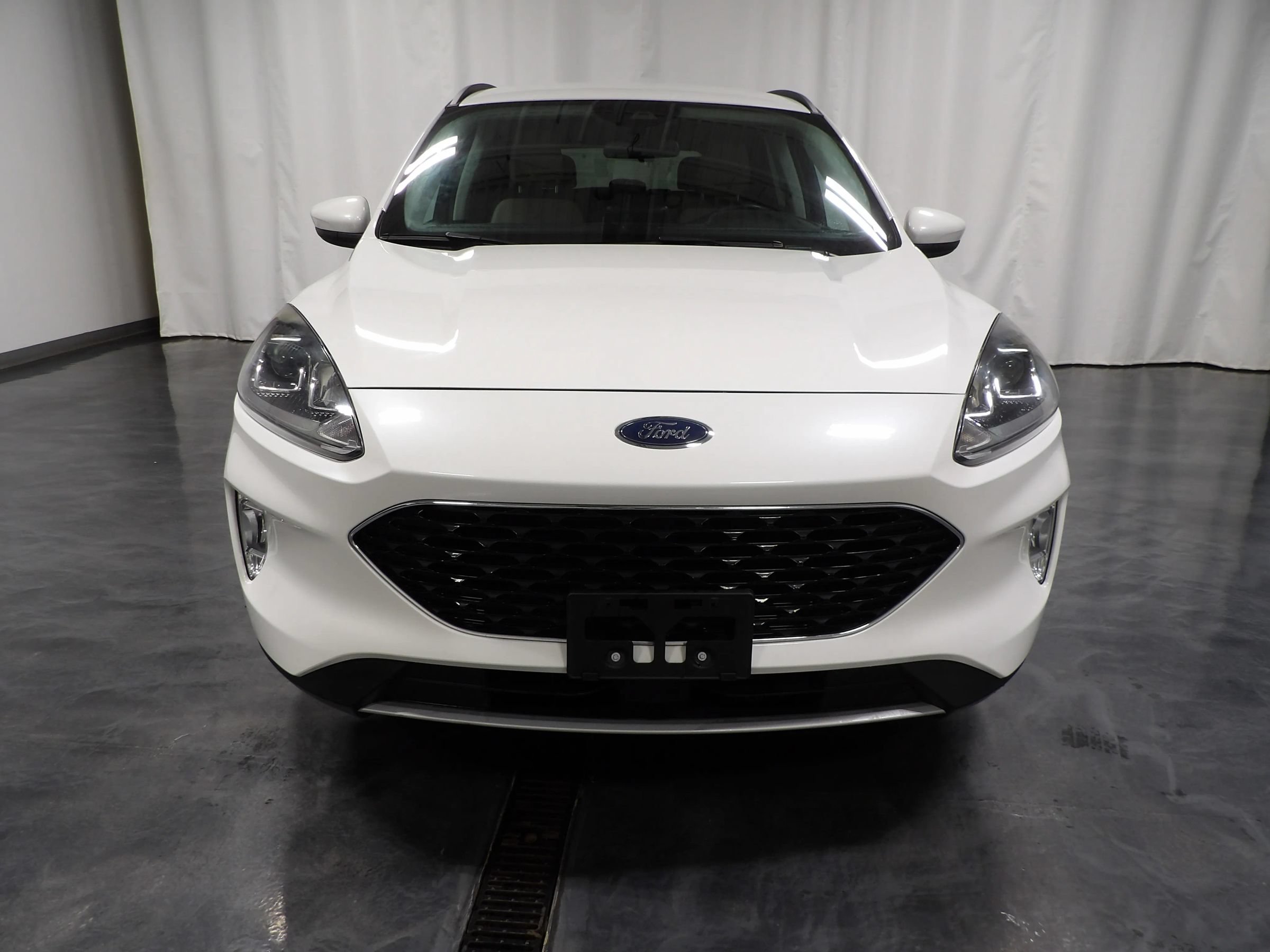 Used 2021 Ford Escape SEL w/ Technology Package AWD/4WD image 2
