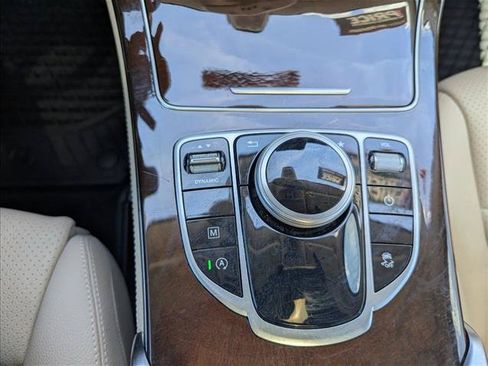 Used 2019 Mercedes-Benz GLC 300 image 20