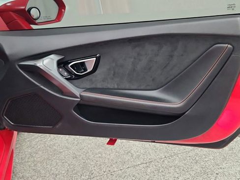 Used 2017 Lamborghini Huracan LP 580-2 RWD image 39