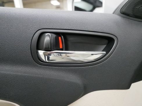 Used 2011 Lexus IS 250C RWD image 14
