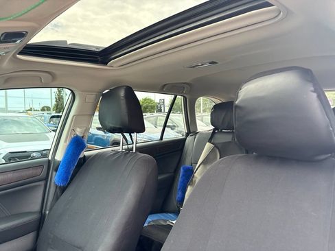 Used 2018 Subaru Outback 2.5i Limited AWD/4WD image 6