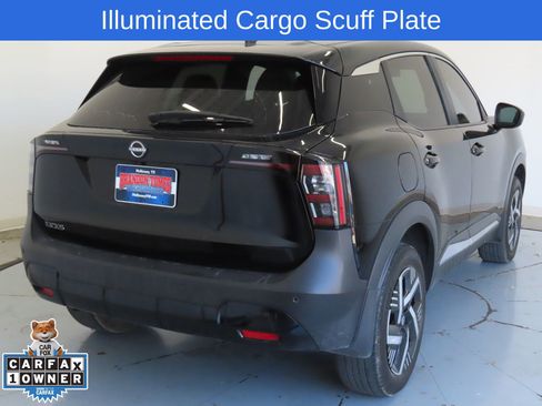 Used 2025 Nissan Kicks SV image 4