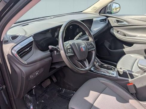 Used 2025 Buick Encore GX Preferred FWD image 11