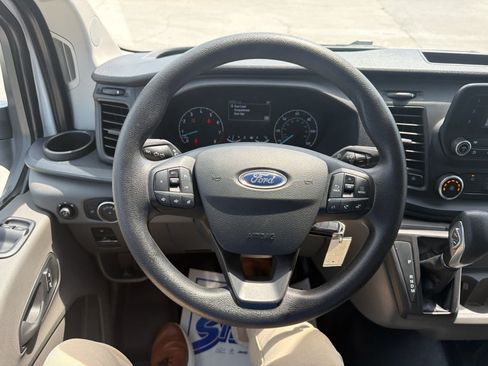Used 2023 Ford Transit 250 Low Roof AWD image 18