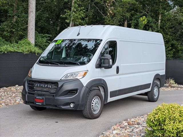 Used 2025 RAM ProMaster 2500 w/ Convenience Group FWD image 1