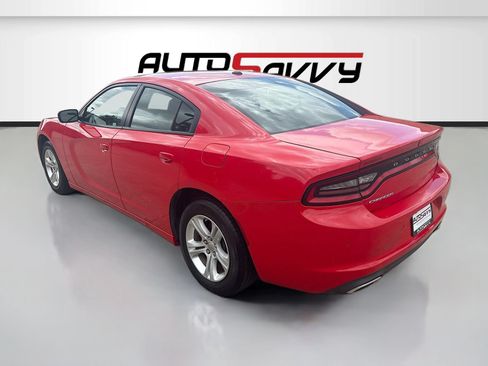 Used 2022 Dodge Charger SXT RWD image 5